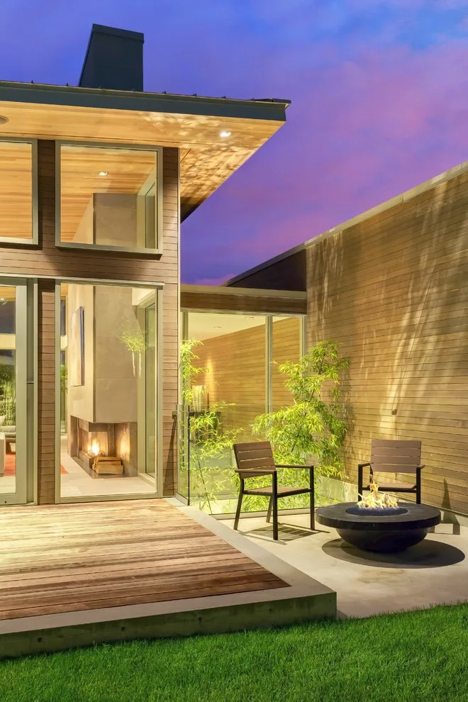 Moonlit Bay by Garret Cord Werner Architects & Interior Designers - Photo 3