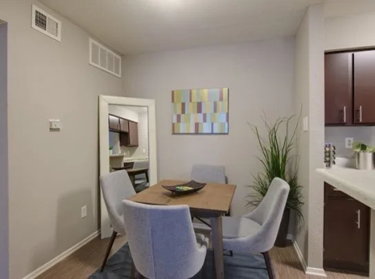 Crosby - Show Apartment by Stephanie Schulke - Photo 4