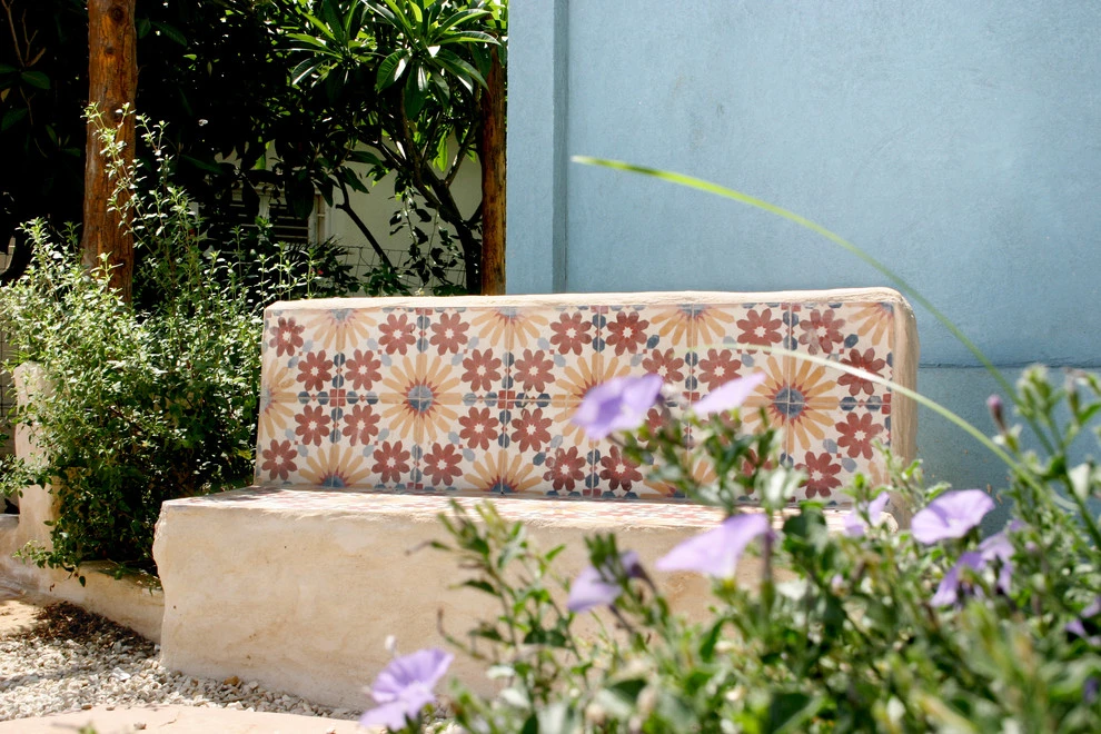 OUTDOOR BENCHES AND SEATING by Roy Altaras Landscape Design And Build - Photo 7