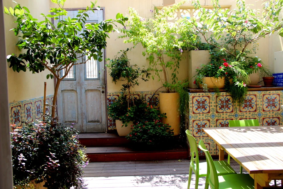 OUTDOOR BENCHES AND SEATING by Roy Altaras Landscape Design And Build - Photo 5