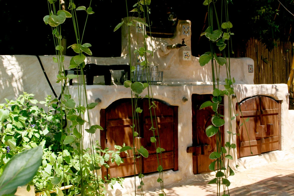 OUTDOOR KITCHENS by Roy Altaras Landscape Design And Build - Photo 12