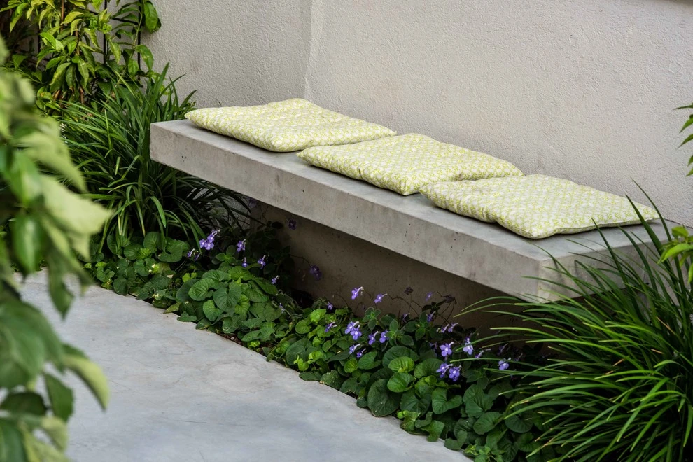 OUTDOOR BENCHES AND SEATING by Roy Altaras Landscape Design And Build - Photo 9