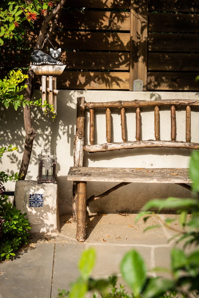 OUTDOOR BENCHES AND SEATING by Roy Altaras Landscape Design And Build - Photo 11