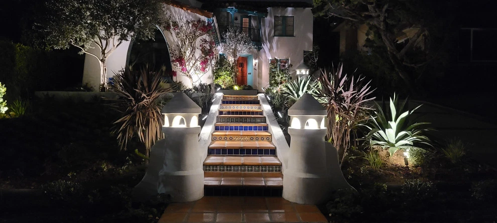 LANDSCAPE AND HARDSCAPE by Roy Altaras Landscape Design And Build - Photo 12