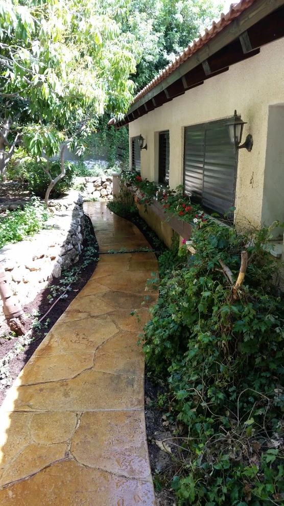 ENGRAVED CONCRETE by Roy Altaras Landscape Design And Build - Photo 8