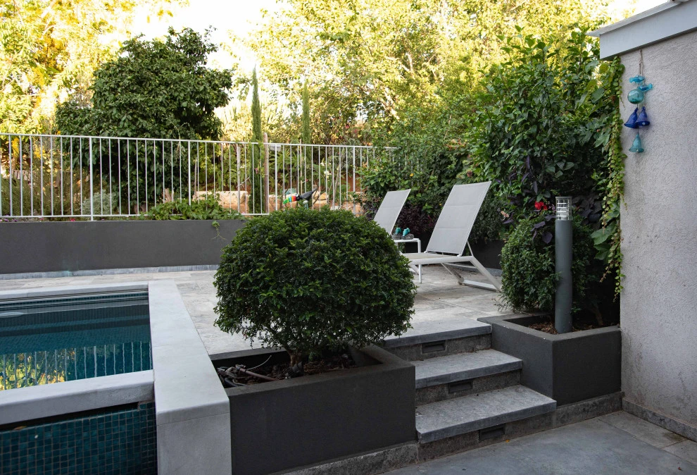 POOLS by Roy Altaras Landscape Design And Build - Photo 20