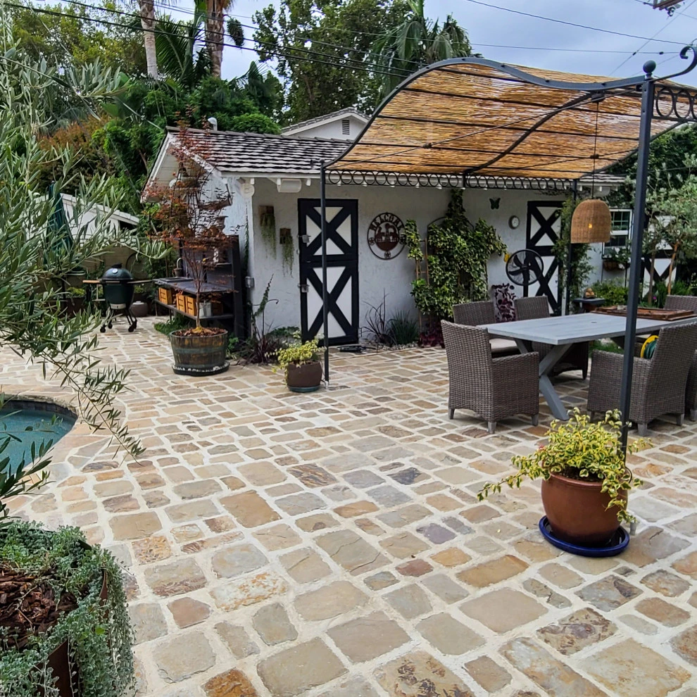 OUTDOOR KITCHENS by Roy Altaras Landscape Design And Build - Photo 13