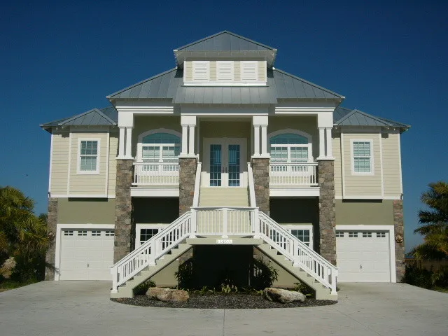 Bespoke Coastal Residence by David R. Mango Design, Inc. - Photo 2