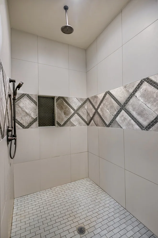Contemporary Victorian by Lace Designs - Photo 3