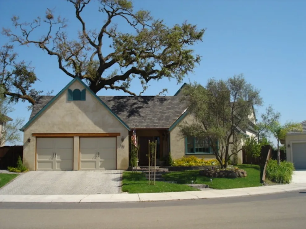 Ripon Tailored Residence 2 by California At Home - Photo 3