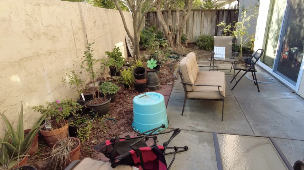 Backyard Remodel (Pavers, Mulch, Shrubs, Planter Bed, Edger) by San Jose Tree Service & Landscaping - Photo 5