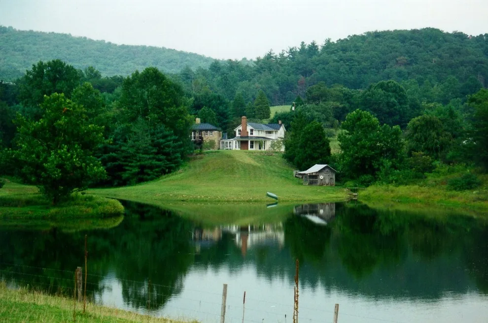Rocky Depths Farm by Train Architects - Photo 10
