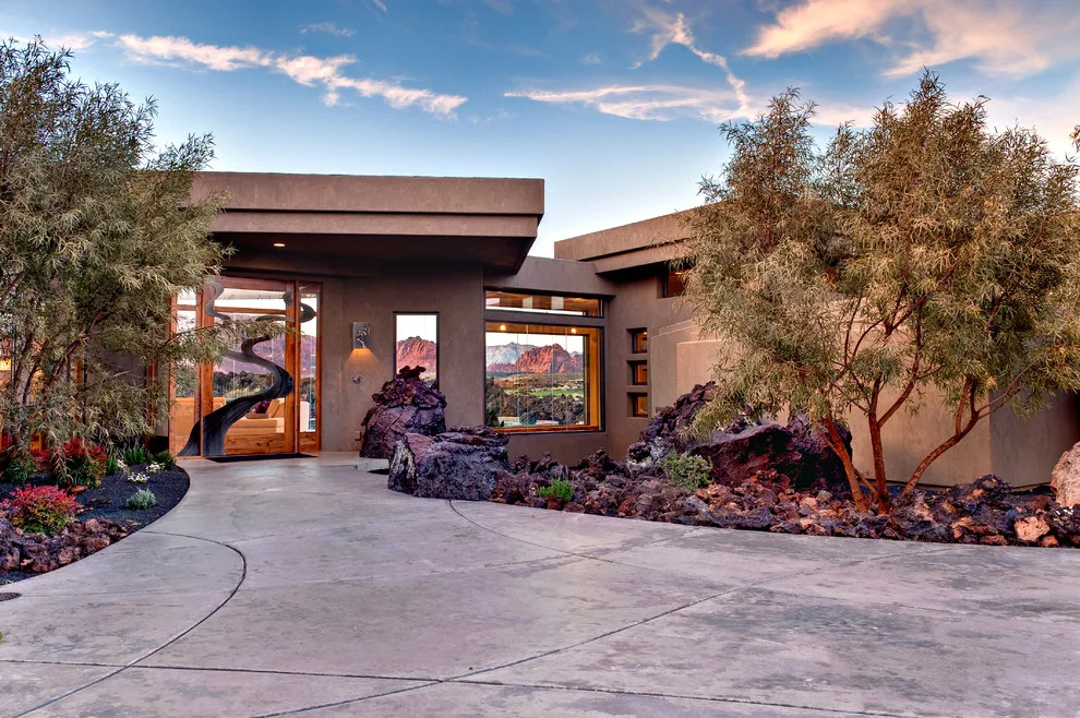 Lava in the Desert Southwest by McQuay Architects - Photo 2