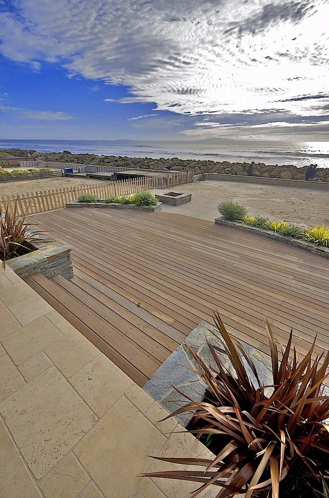 Ventura Faria Beach House by Scarlett's Landscape, Inc. - Photo 10