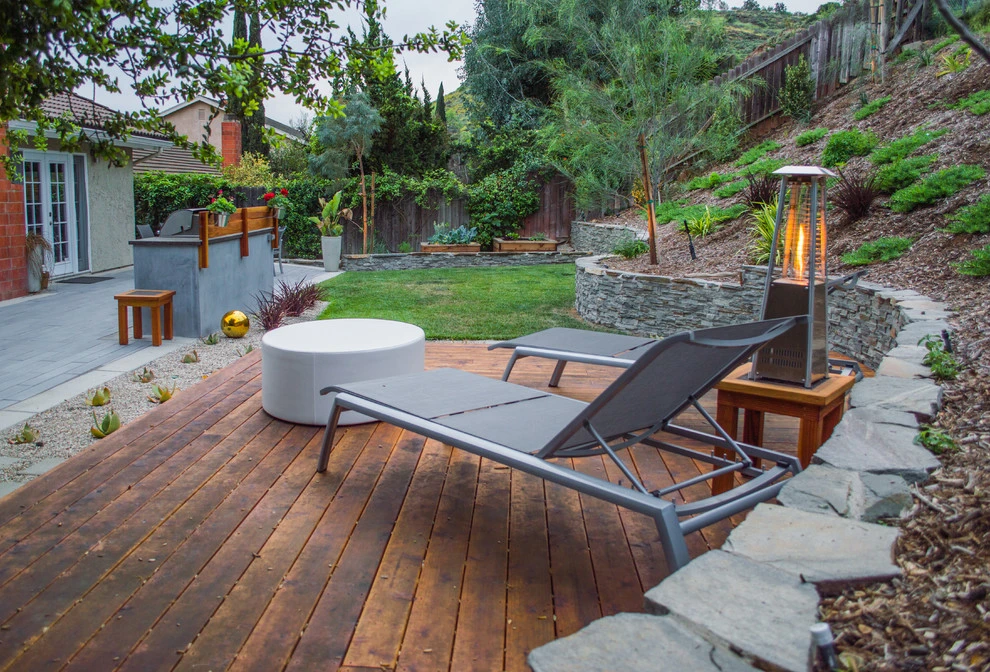 Thousand Oaks Modern Backyard by Scarlett's Landscape, Inc. - Photo 18