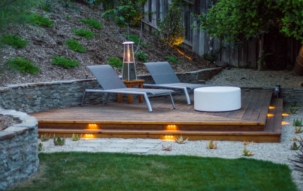 Thousand Oaks Modern Backyard by Scarlett's Landscape, Inc. - Photo 14