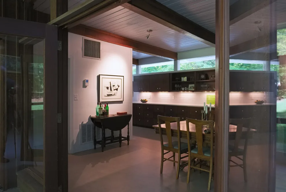 Mid-Century Modern Revamp by Hinson + Dagg Architects, LLC - Photo 5
