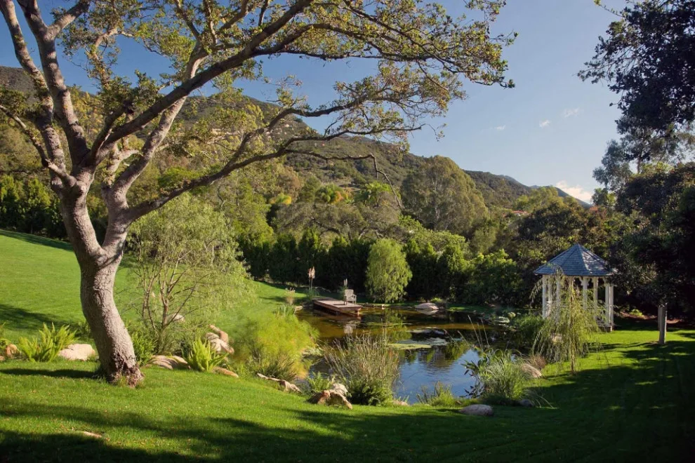 Mountainside Drive East by Tom Ochsner AIA - Photo 8