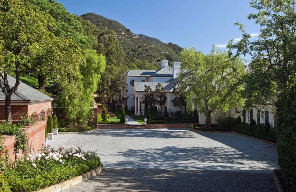 Mountainside Drive East by Tom Ochsner AIA - Photo 5