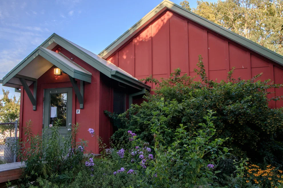 Sustainable Learning Center by Peckham Architecture - Photo 3