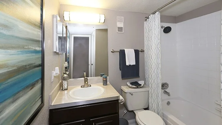 Edison - Showcase Apartment by Stephanie Schulke - Photo 4