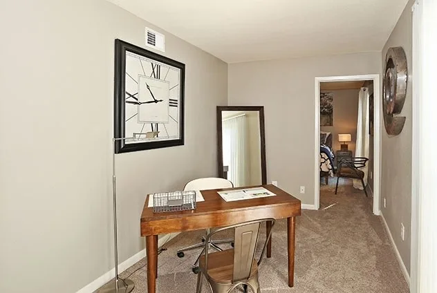 Edison - Showcase Apartment by Stephanie Schulke - Photo 2