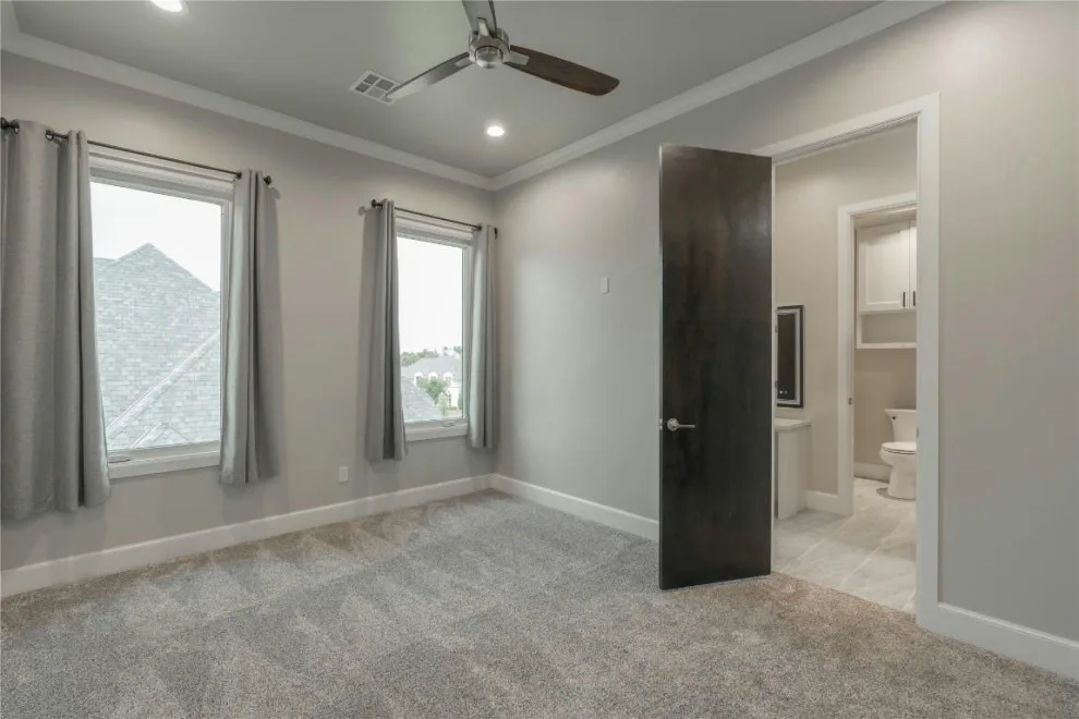 Edmond Oak Tree Golf Course Residence by Jaggers Home Design - Photo 47