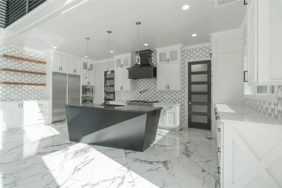 Edmond Oak Tree Golf Course Residence by Jaggers Home Design - Photo 35