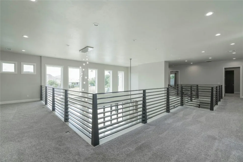 Edmond Oak Tree Golf Course Residence by Jaggers Home Design - Photo 11