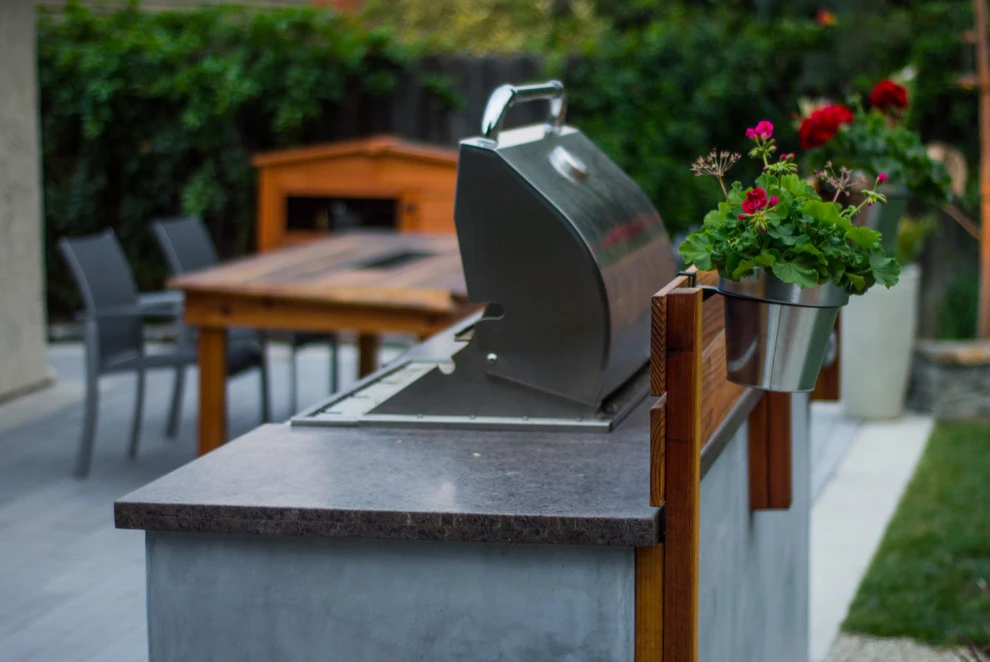 Thousand Oaks Modern Backyard by Scarlett's Landscape, Inc. - Photo 24