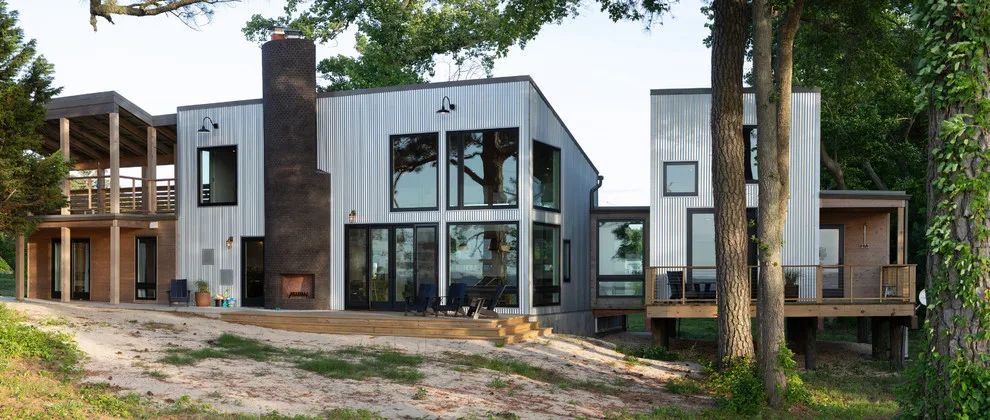 Contemporary warmth by the water by David D. Quillin Architecture - Photo 13