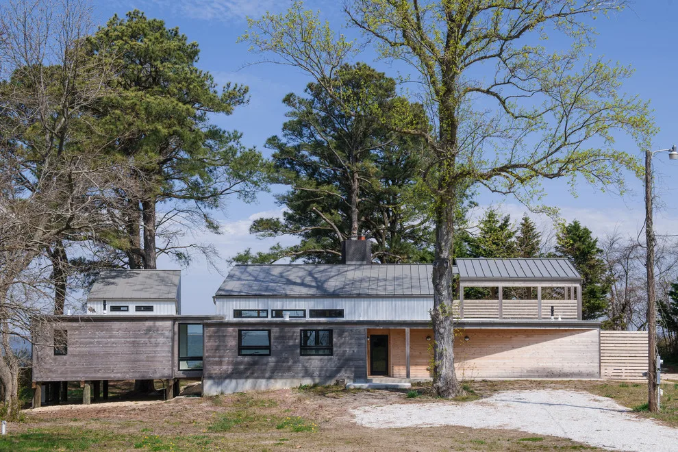 Contemporary warmth by the water by David D. Quillin Architecture - Photo 21