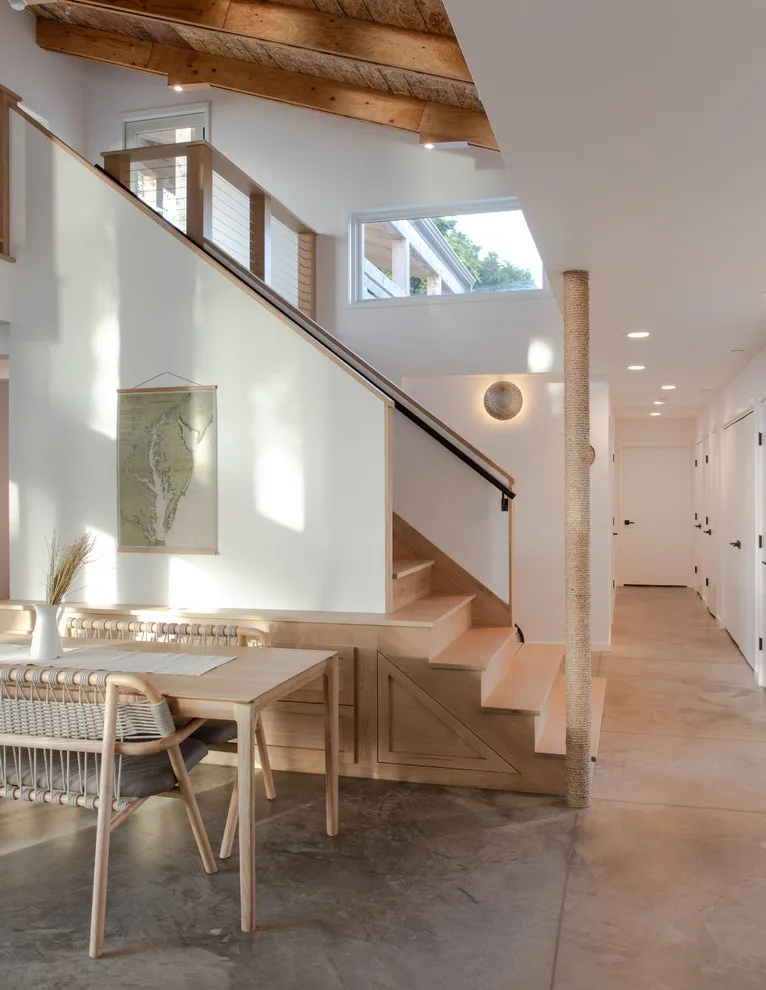 Contemporary warmth by the water by David D. Quillin Architecture - Photo 8