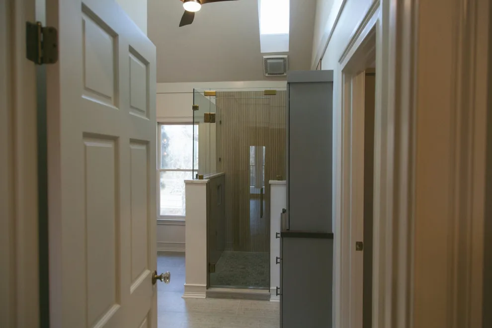 European-Inspired Townhouse by Phase One Design - Photo 20