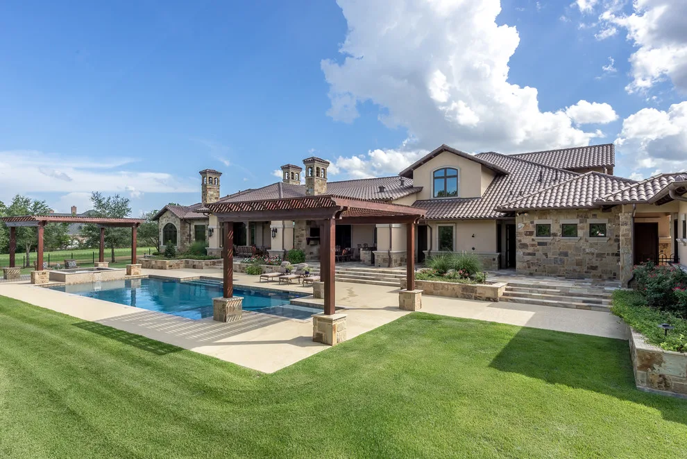 Elegant Bespoke Residence by Nathan Winchester Designs - Photo 14
