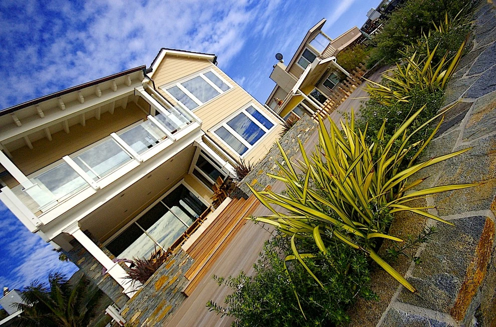 Ventura Faria Beach House by Scarlett's Landscape, Inc. - Photo 3