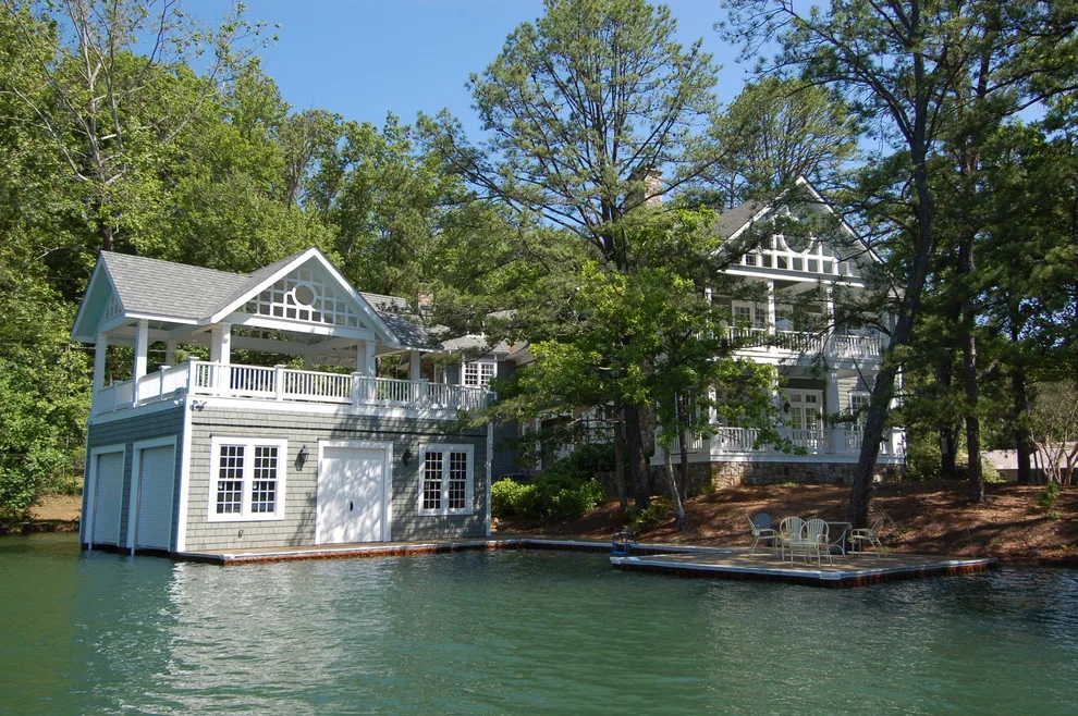 Family Waterfront Cottage by Blue Oak Architecture - Photo 5