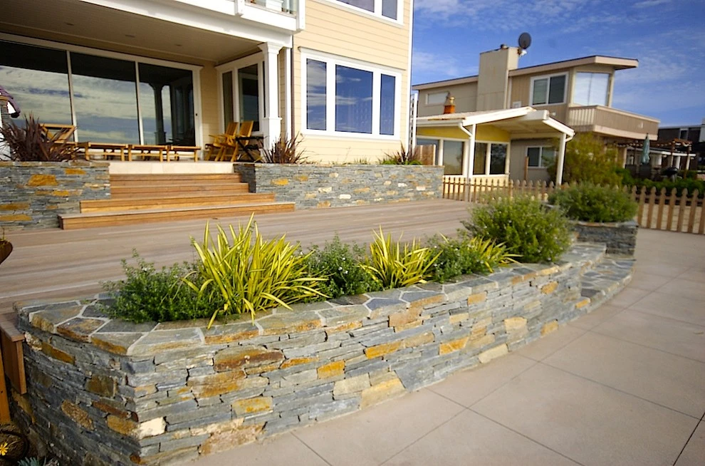 Ventura Faria Beach House by Scarlett's Landscape, Inc. - Photo 18