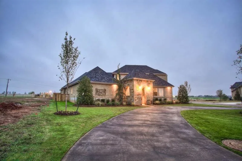 Florida-Inspired Award-Winning Home Parade by Jaggers Home Design - Photo 34