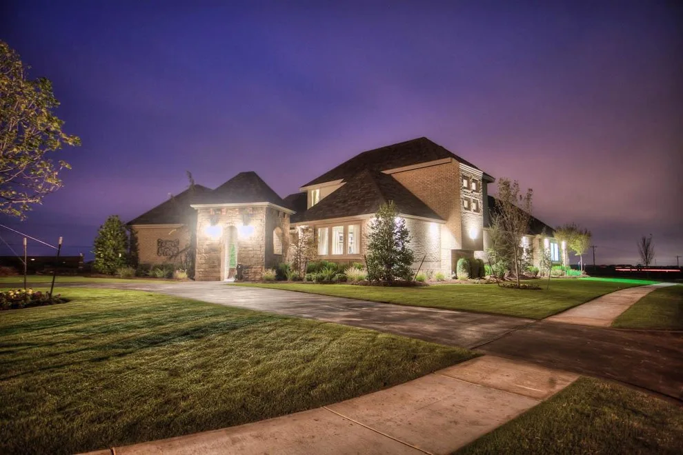 Florida-Inspired Award-Winning Home Parade by Jaggers Home Design - Photo 8
