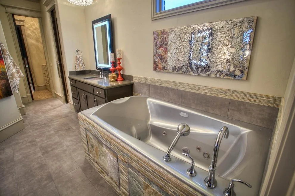 Florida-Inspired Award-Winning Home Parade by Jaggers Home Design - Photo 76