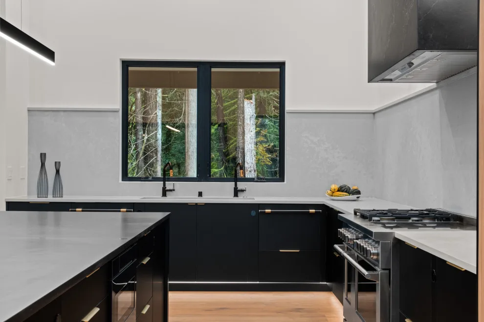 Woodland and Waterbody by H2D Architecture + Design - Photo 4