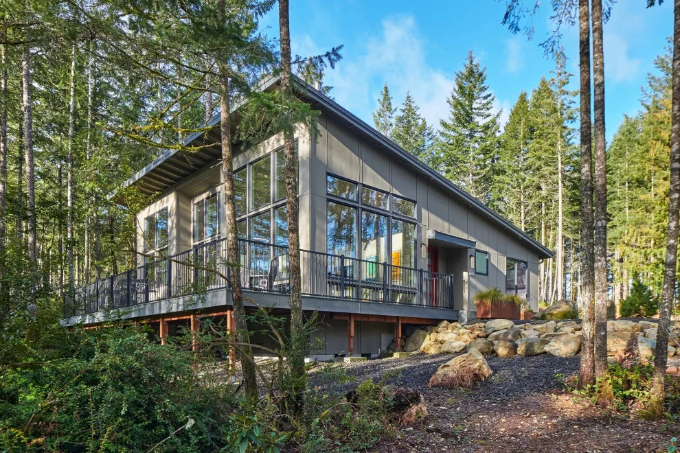 Contemporary Woodland by Coyote Design Architecture + Planning PLLC - Photo 10