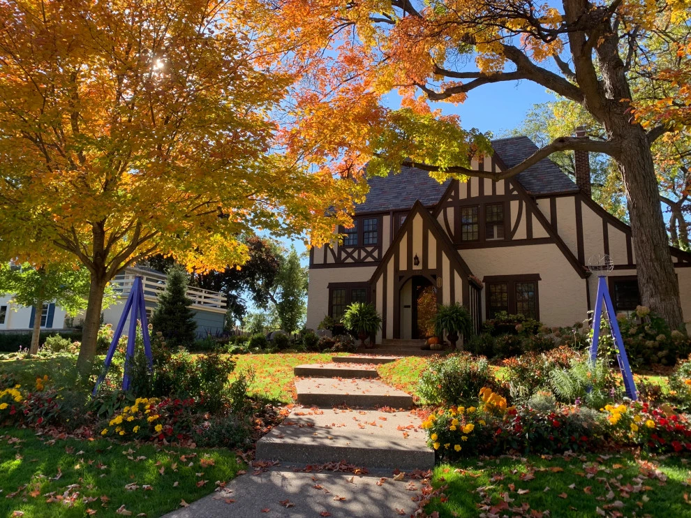 Saint Paul Tudor Garden by Stonepocket Unique Landscapes - Photo 10