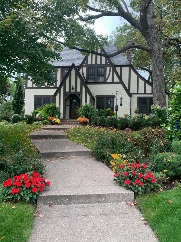 Saint Paul Tudor Garden by Stonepocket Unique Landscapes - Photo 8