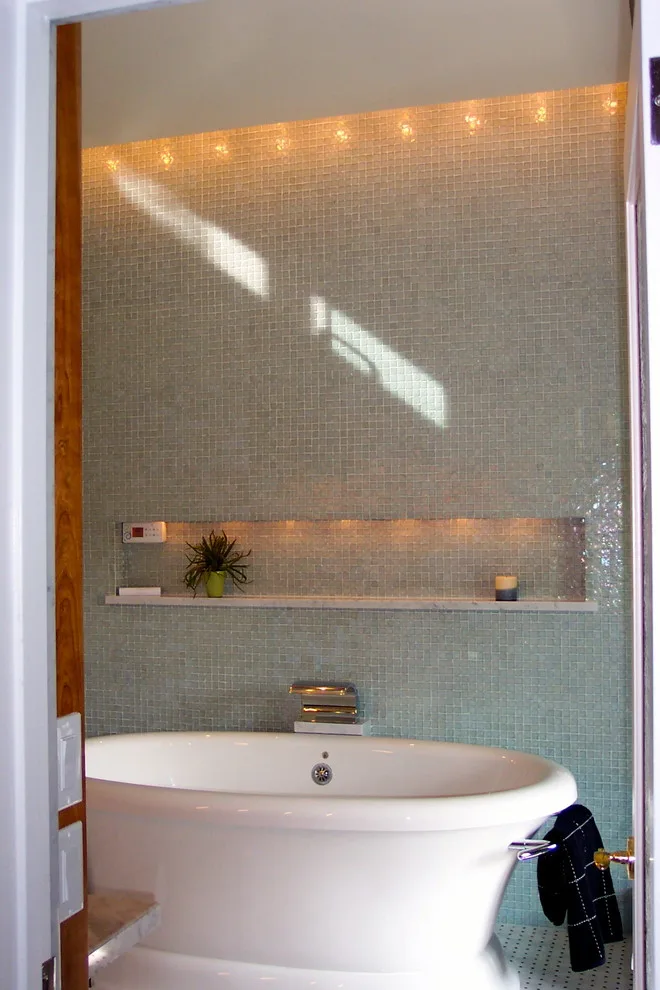 Mosaic Glass Bathroom by Rebecca Schnier Architecture - Photo 4