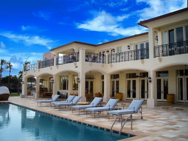 Opulent Homes - Golden Beach, Florida by Jorge L. Esteban Architecture & Planning - Photo 4