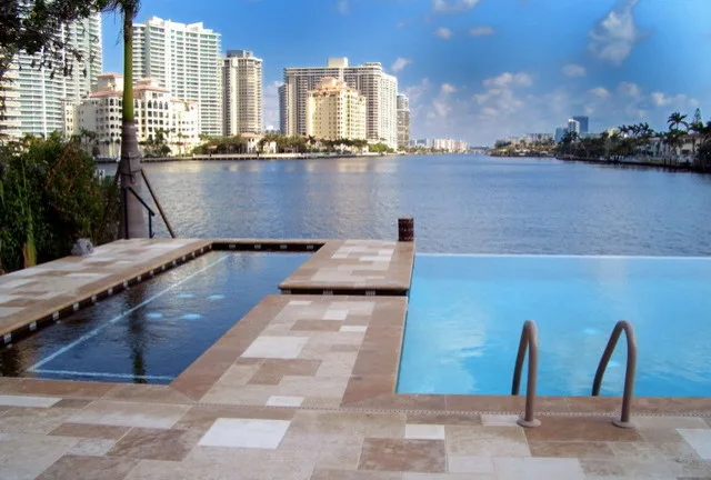 Opulent Homes - Golden Beach, Florida by Jorge L. Esteban Architecture & Planning - Photo 2