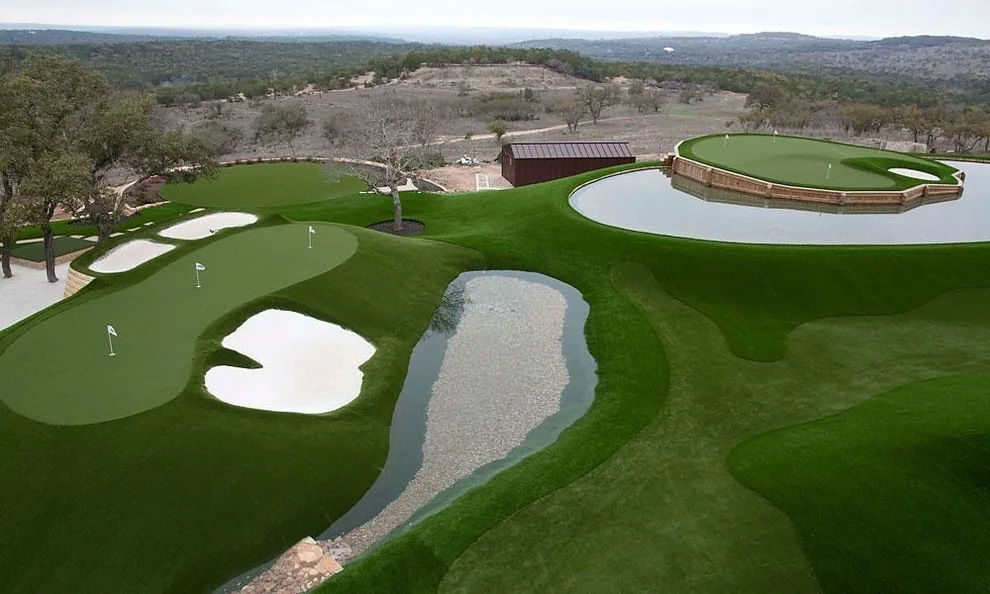 Golfers' Workshop by Barley|Pfeiffer Architecture - Photo 11