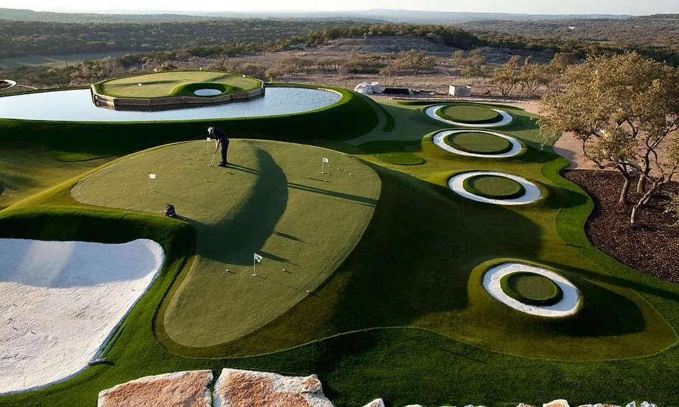 Golfers' Workshop by Barley|Pfeiffer Architecture - Photo 14